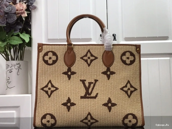 LOUIS ONTHEGO VUITTON MM 0418